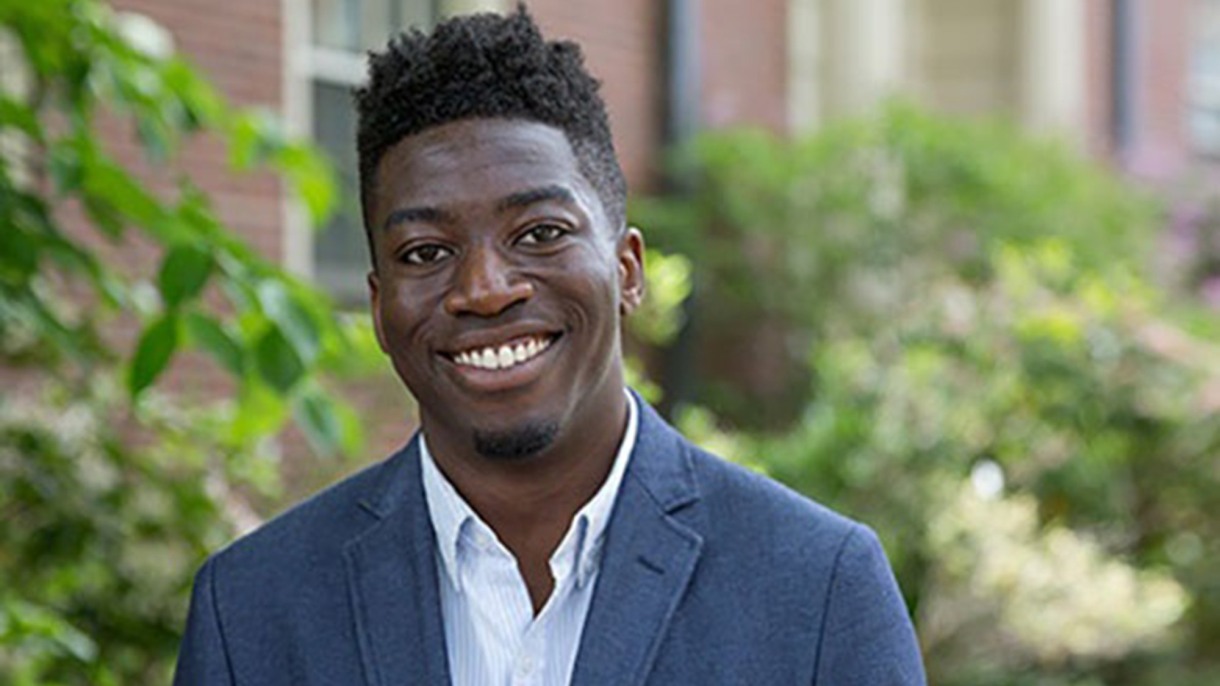 Mobo Ayeni ’18 MPA