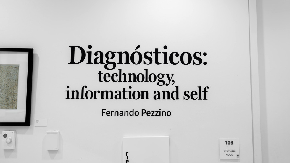 Wall sign for Diagnosticos exhibition